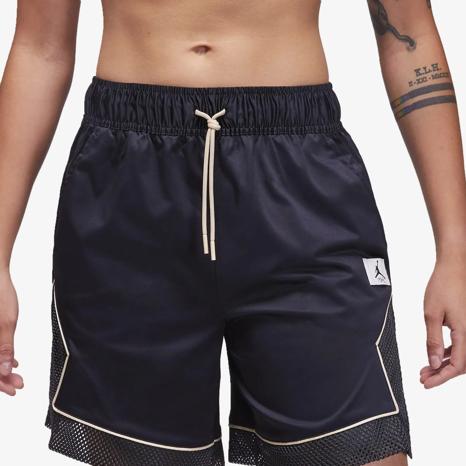 Jordan | WMN'S JORDAN ESSENTIALS DIAMOND SHORTS