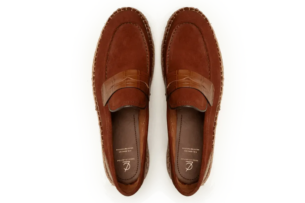 LOGO 11013 TAN