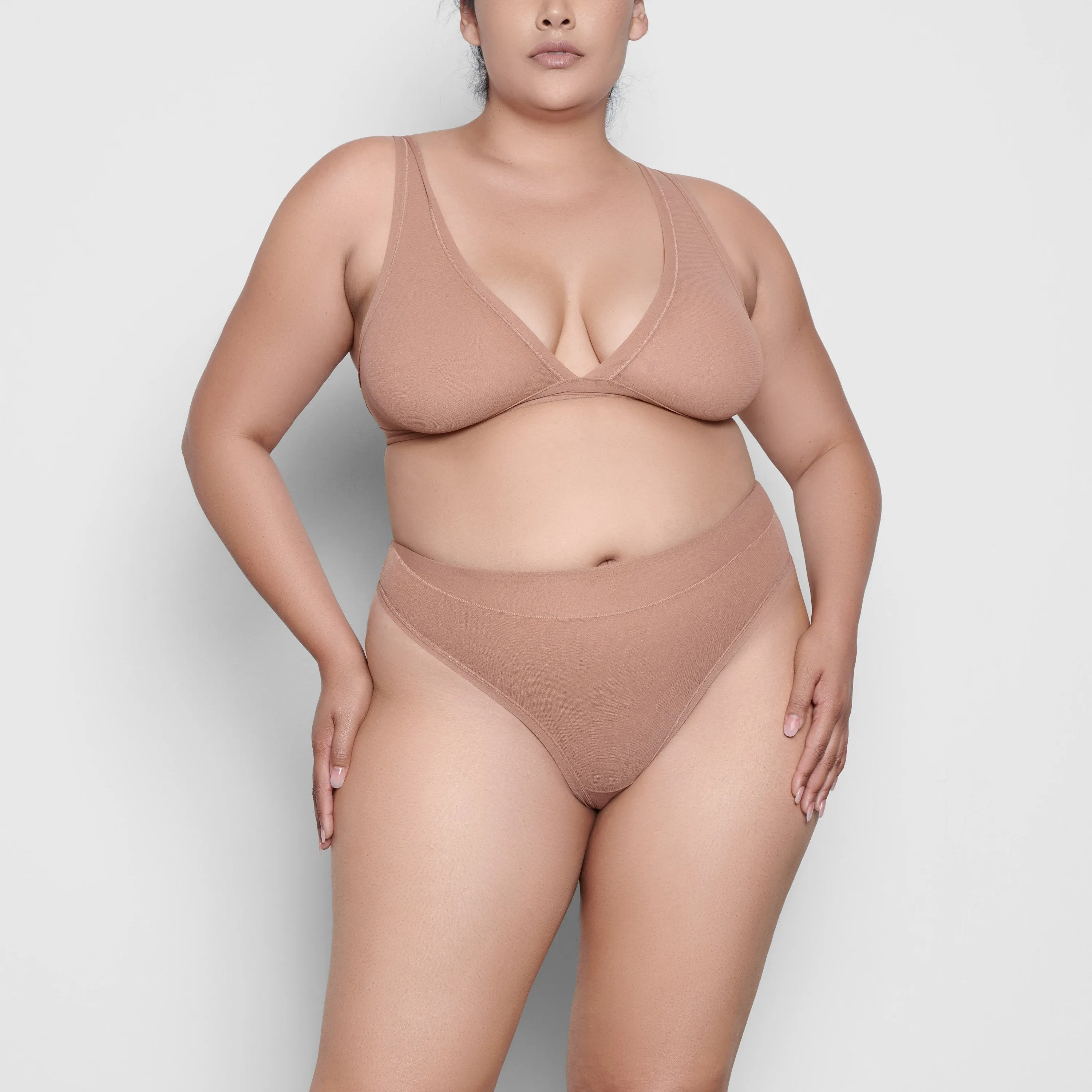SUMMER MESH THONG | SIENNA