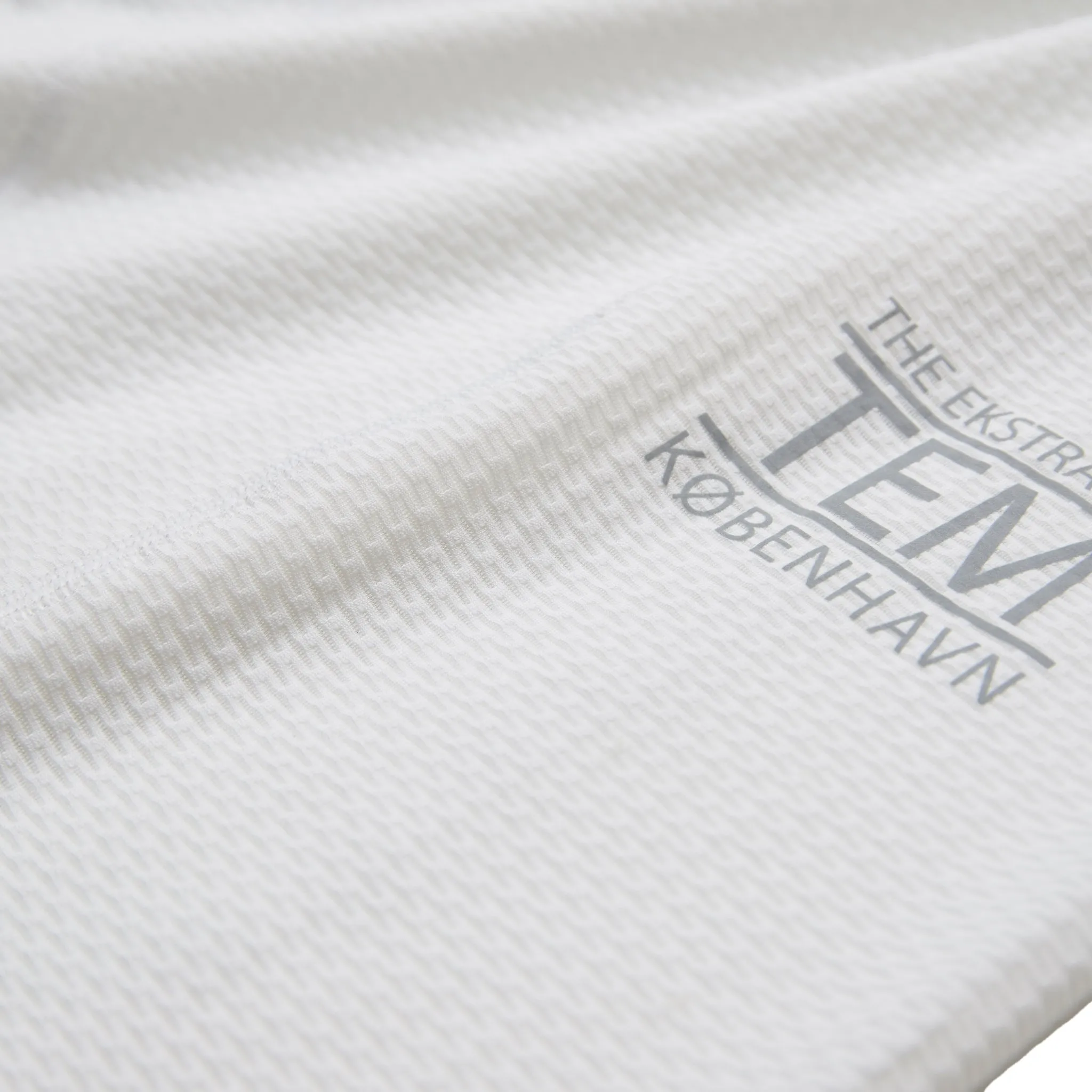 The Running Shirt and Baselayer - White - Odour free | Fe226 - ONLY size S - SALE 50%   Extra 10%